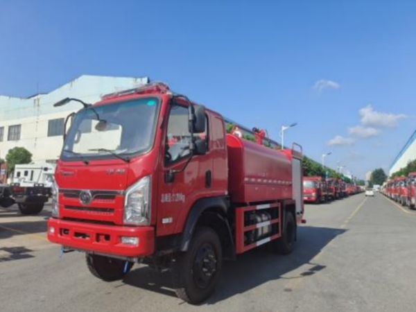 三環單排四驅灑水車